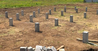 Фундамент на забивных жб сваях под ключ в Воскресенске - фундамент из забивных железобетонных свай цена от 3154 руб/м2